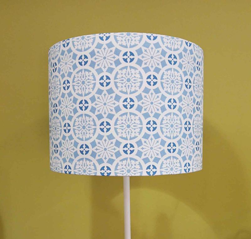 Lampenschirm, Lampenschirm, "Schneemuster", 15/30/40cm x 23cm, weiß/blautöne, drei Größen, zylinderförmig,