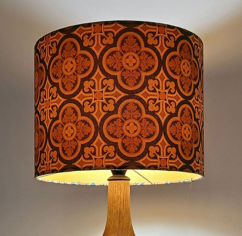 Lampenschirm, Muster Lampenschirm, Muster "Herrenhaus. 30/40cm x 23cm, Navy/Brauntöne, Innenseite in mattem Goldton