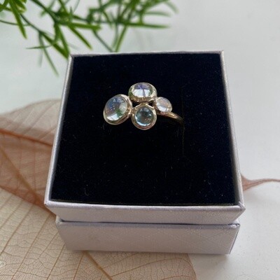 Bubble ring in gold with moonstones and aqua