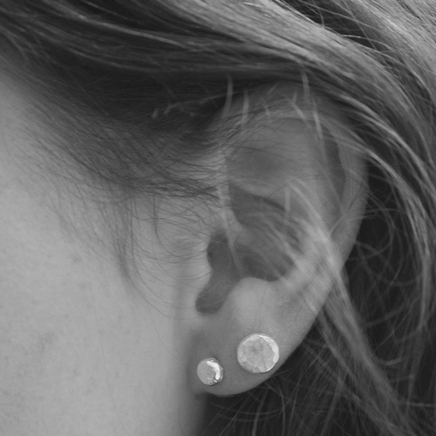 Nugget studs, Size: Small