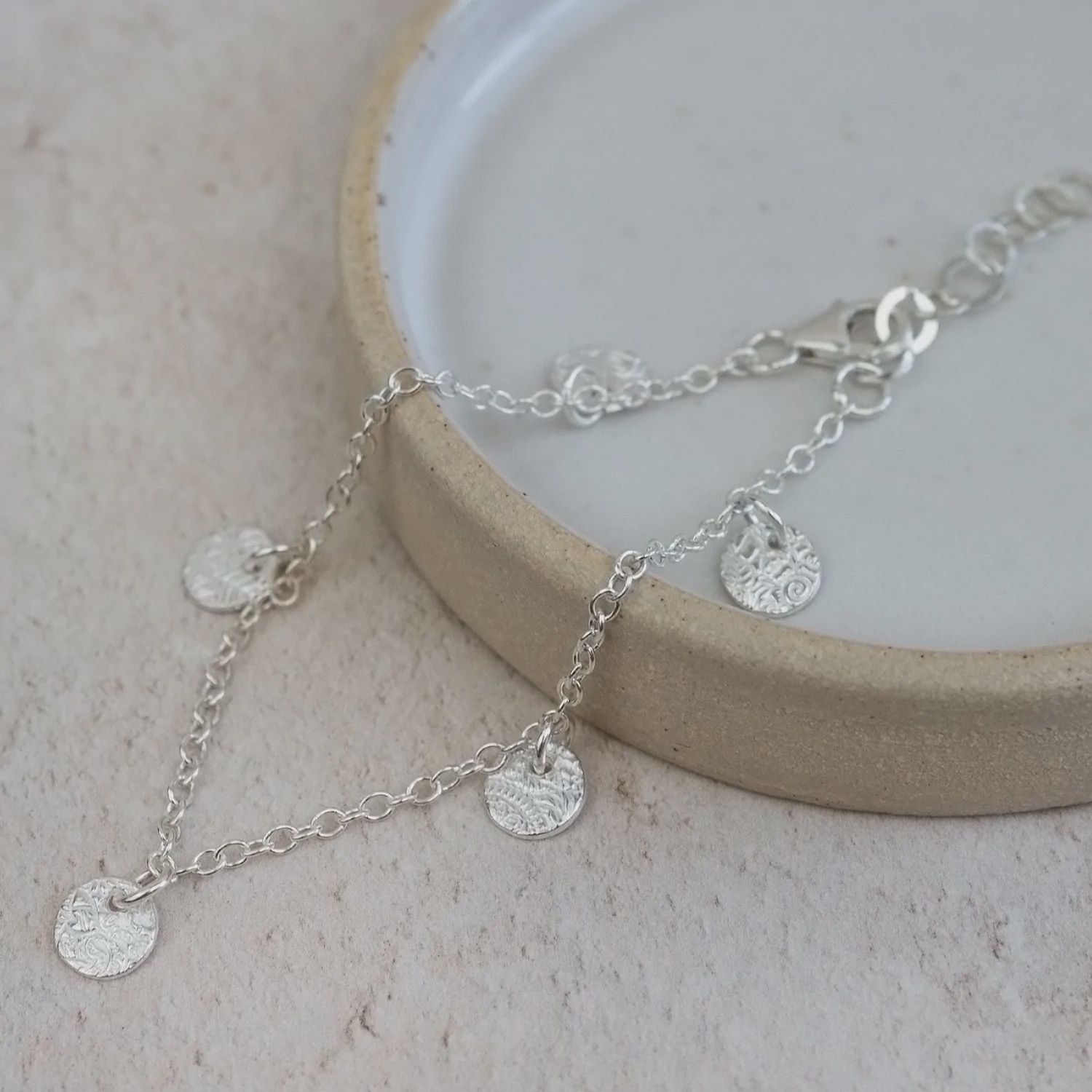Circle charm bracelet