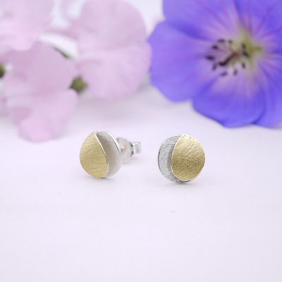 Eclipse studs