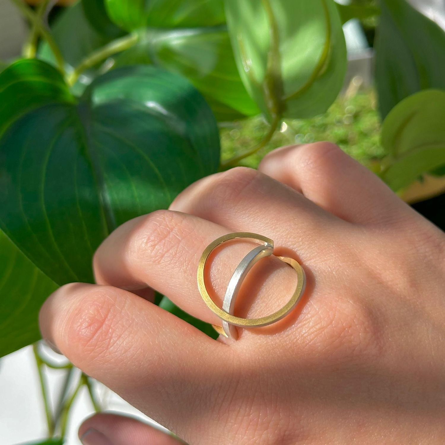 Spiral ring