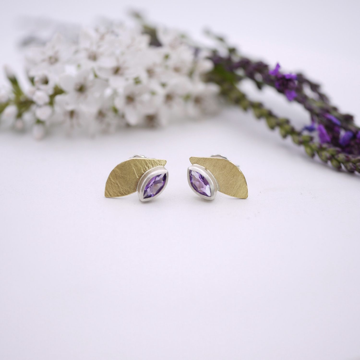 Leaf studs with amethyst