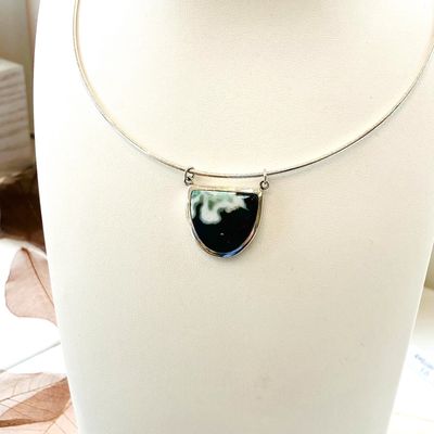 Quartz pendant on omega chain