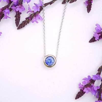 Sapphire floating pendant in gold