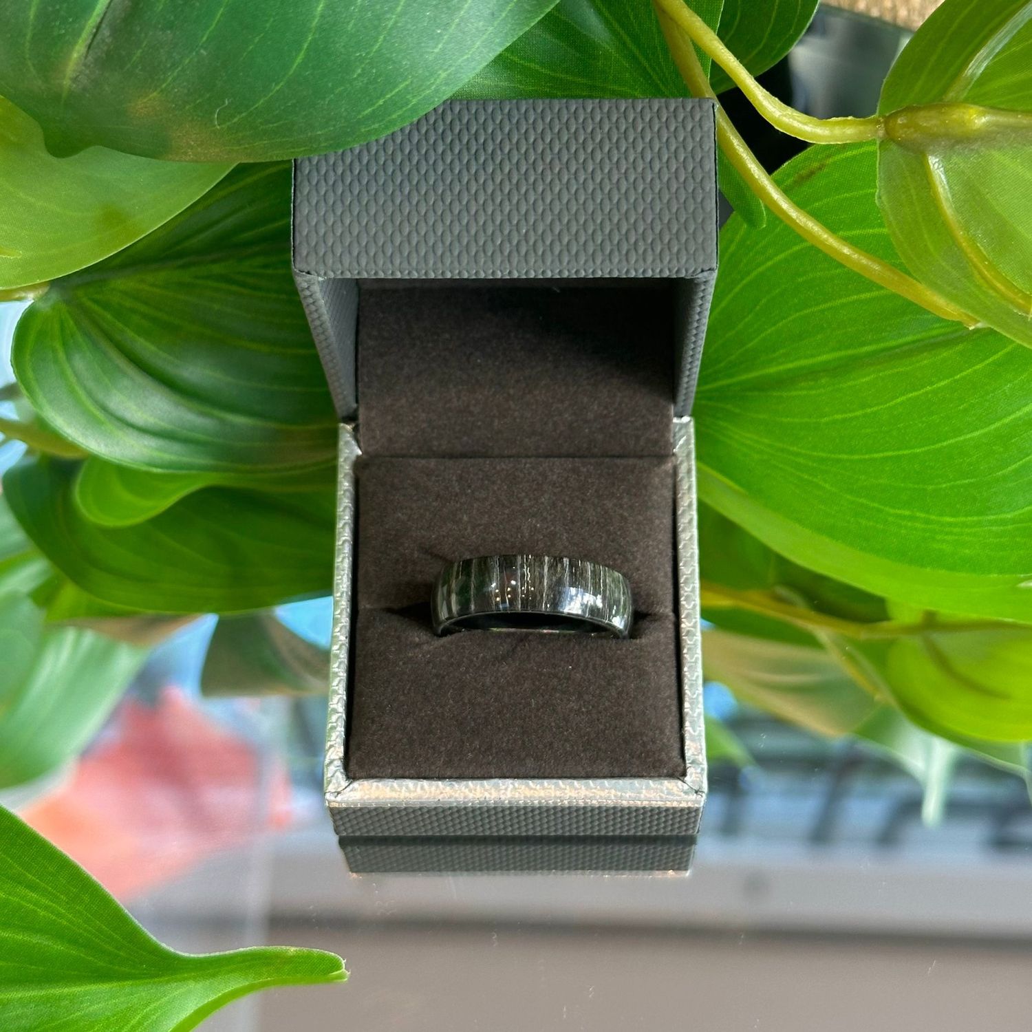 Black sandalwood ring