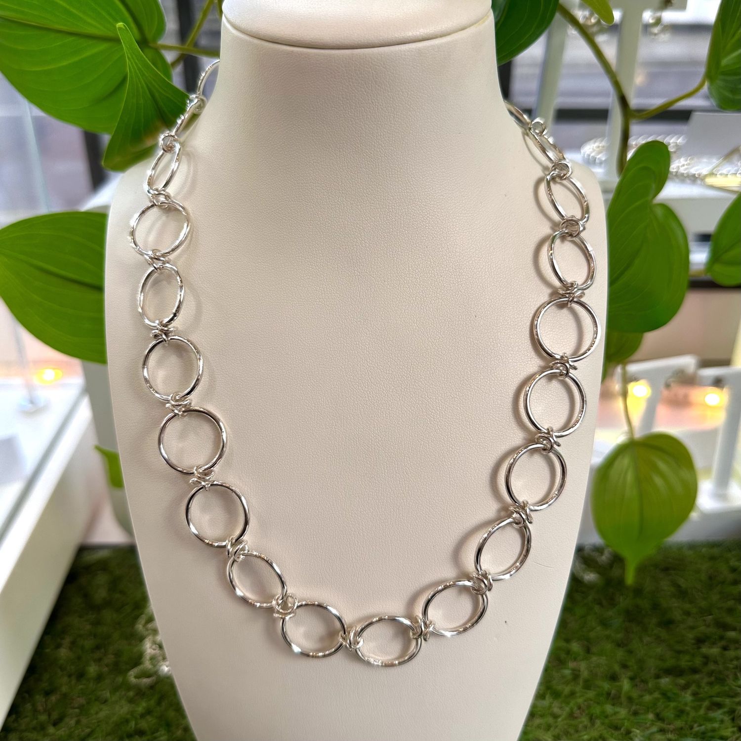 Slinky necklace