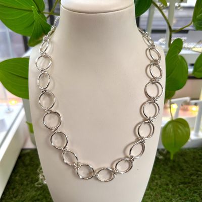 Slinky necklace
