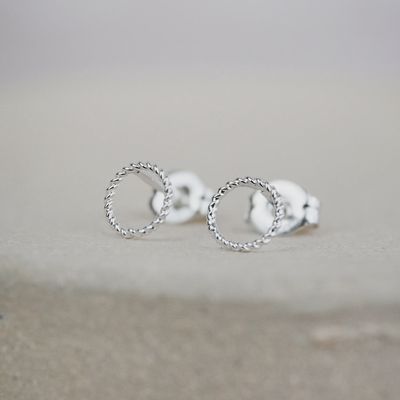 Twisty mini studs