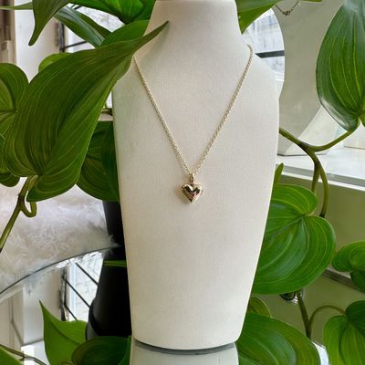 Puffed gold heart pendant