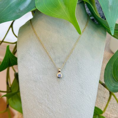 Juicy pendant in gold