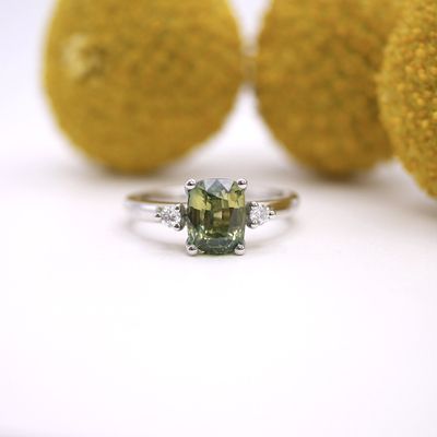 The parti sapphire cornflower ring in platinum