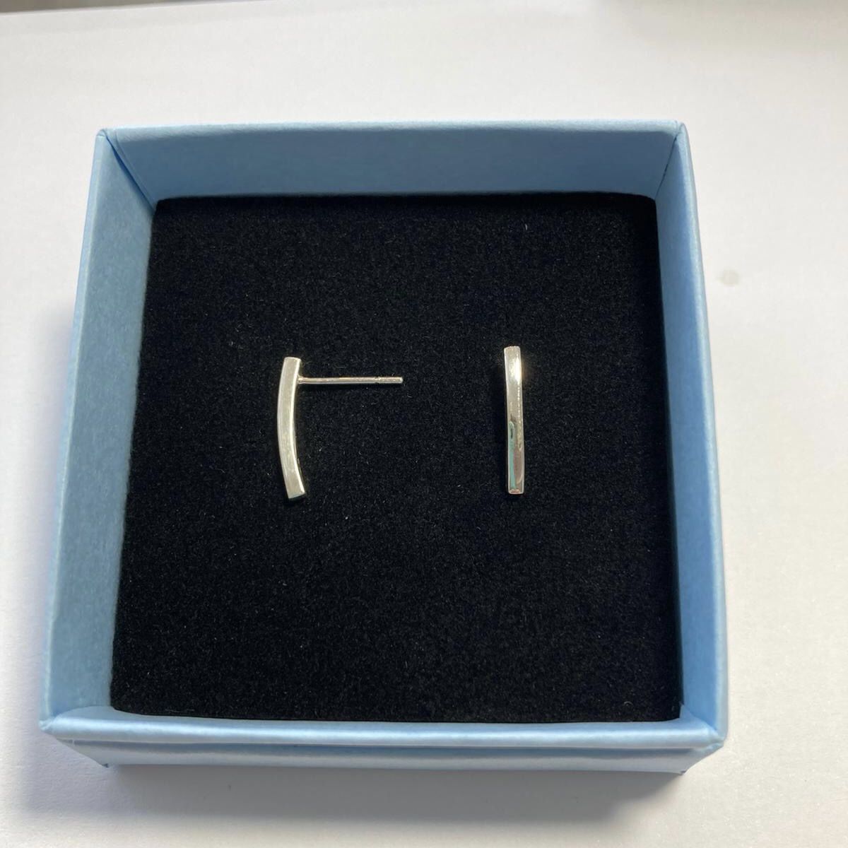 Curved earrings, Size: Short