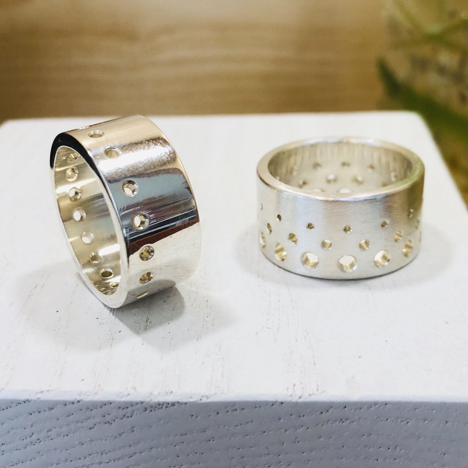 Cosmic ring, Finish: Satin