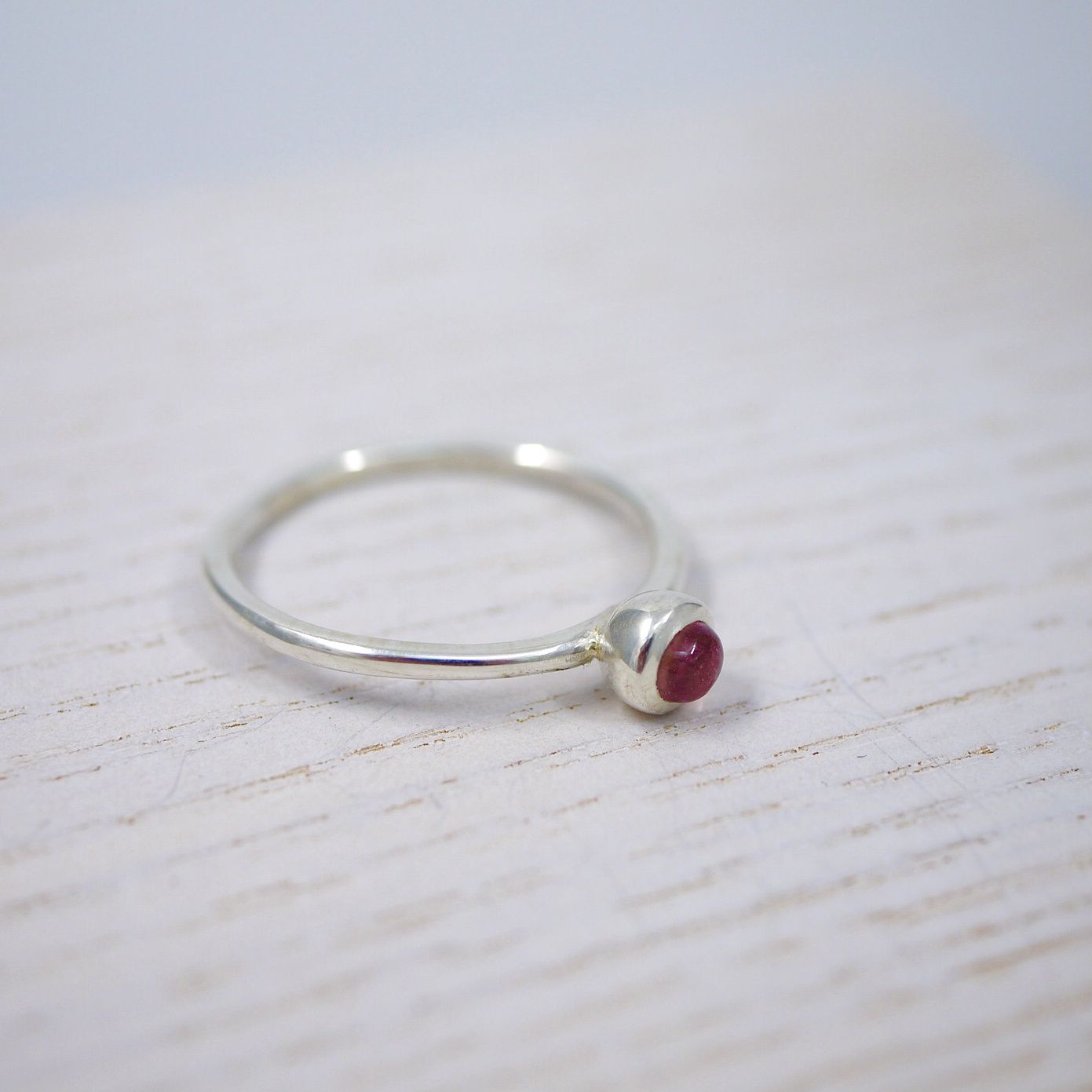 Classic cup rings in silver, Stone: Pink tourmaline