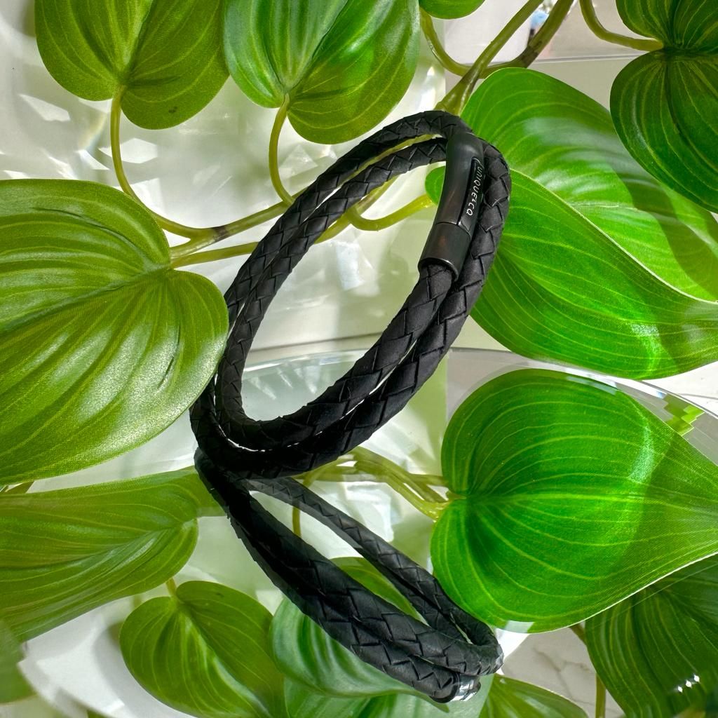 Double wraparound leather bracelet in black
