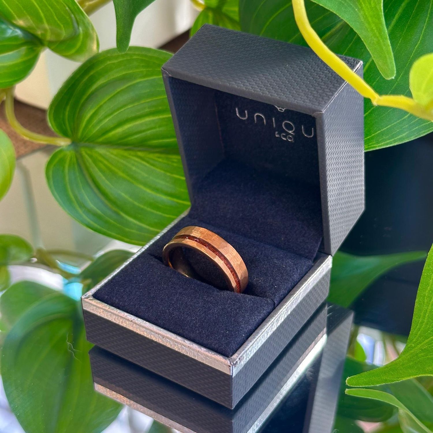 Hammered rose gold plated ring with wood inlay, Size: 64 (V 1/2)