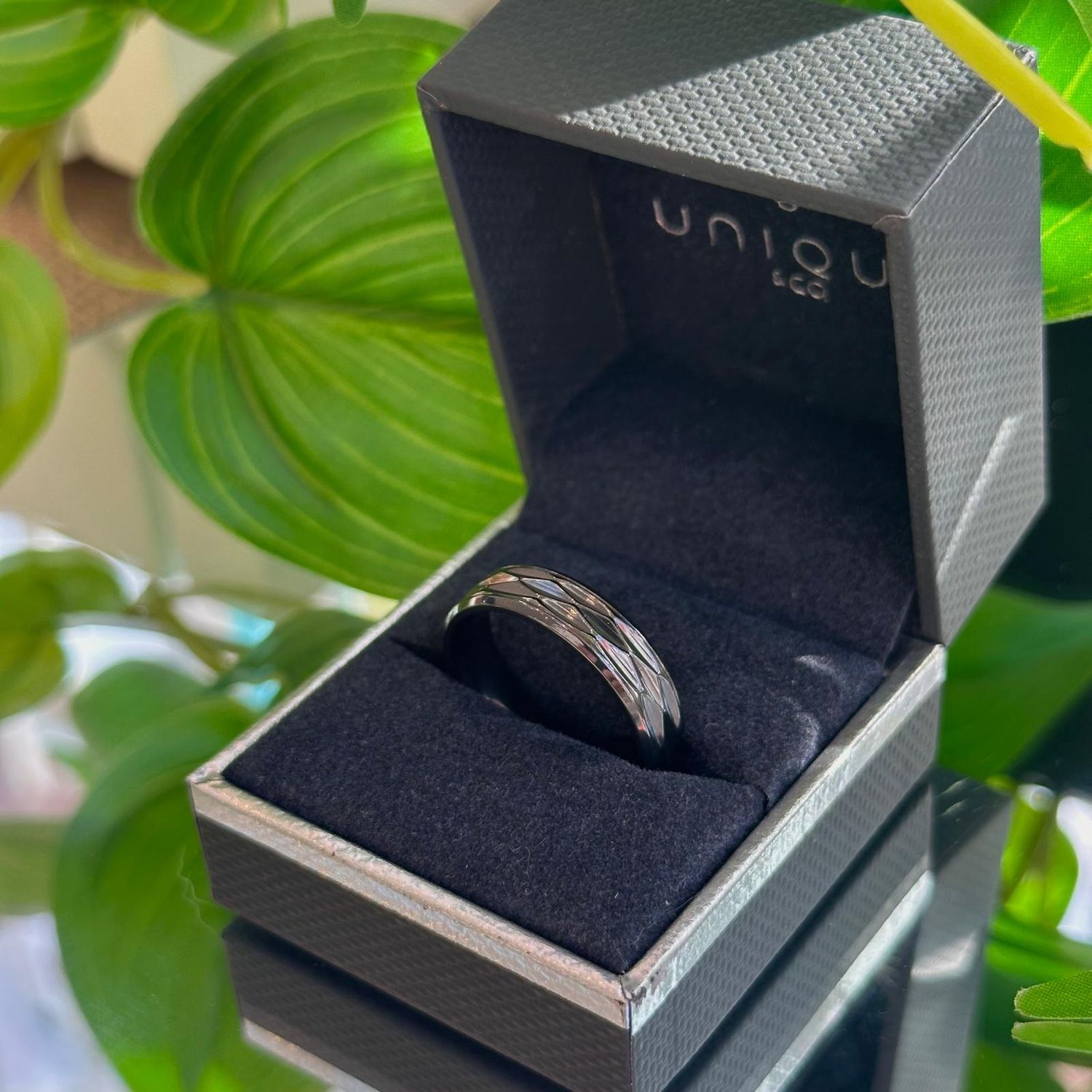 Zirconium groovy ring, Size: 62 (T 3/4)