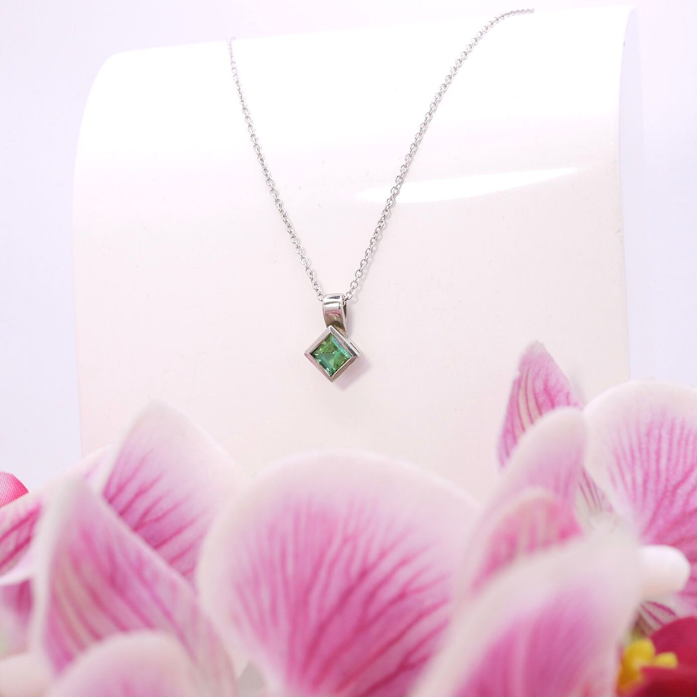 Princess-cut mint tourmaline pendant