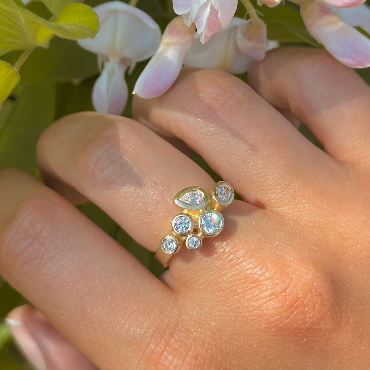 Enchanted ring in gold with lab diamonds