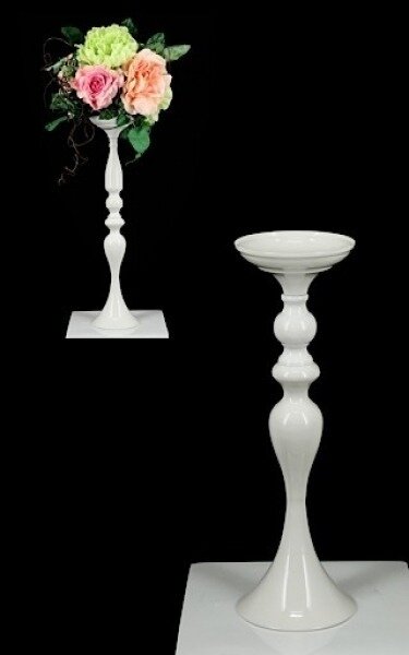 Candle holder/pedestal - white