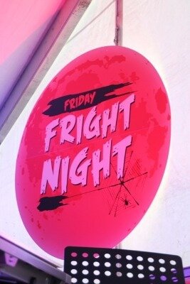 Friday fright night - sign (round)