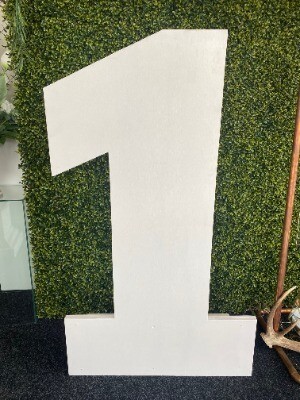 Number one - XL (1.2mH); freestanding