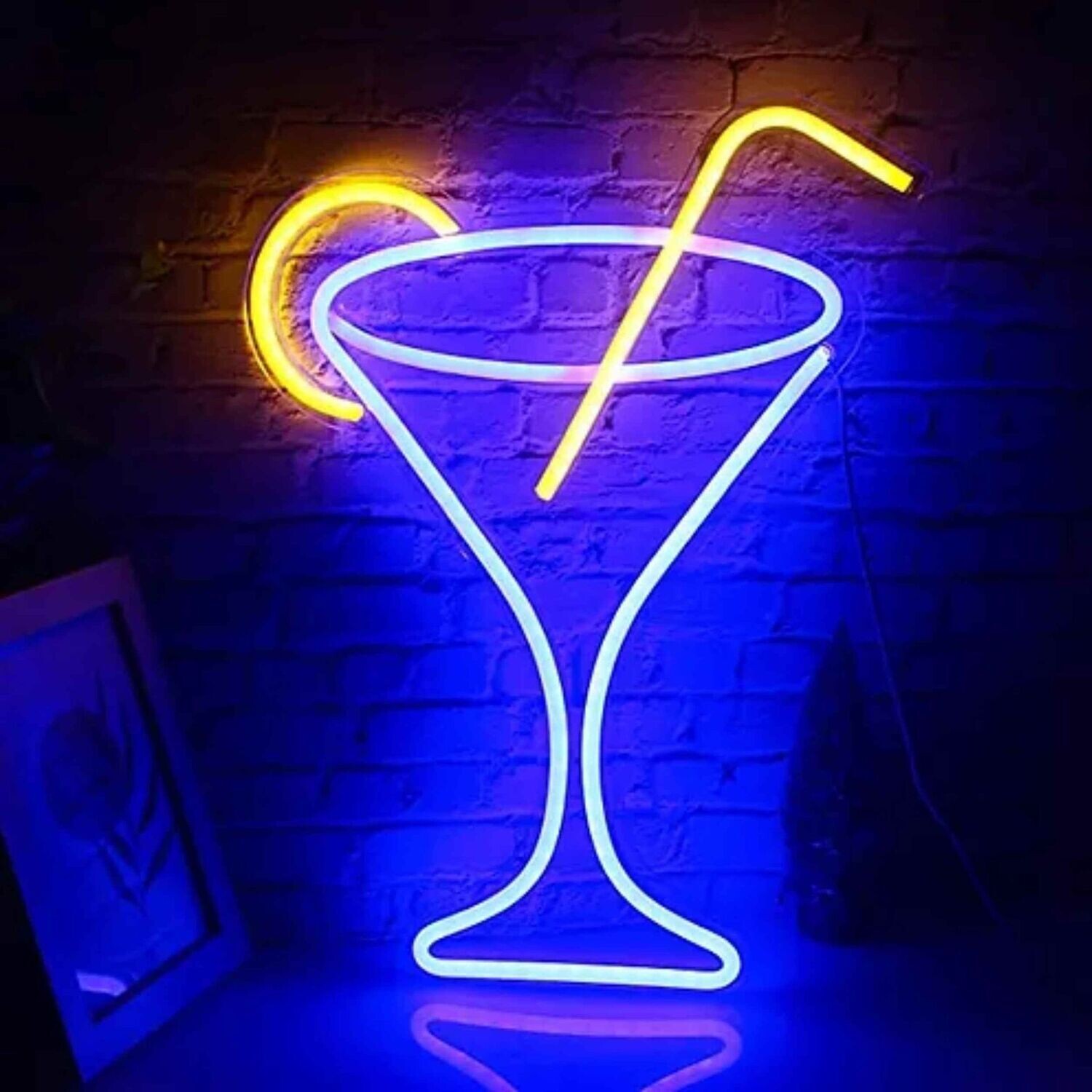 Neon Sign, Cocktail