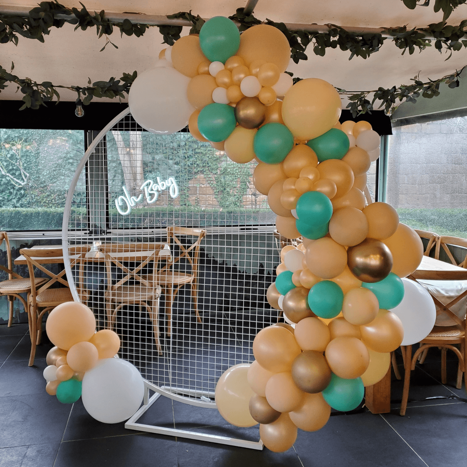 Celebration Mesh Arch - Balloon Package