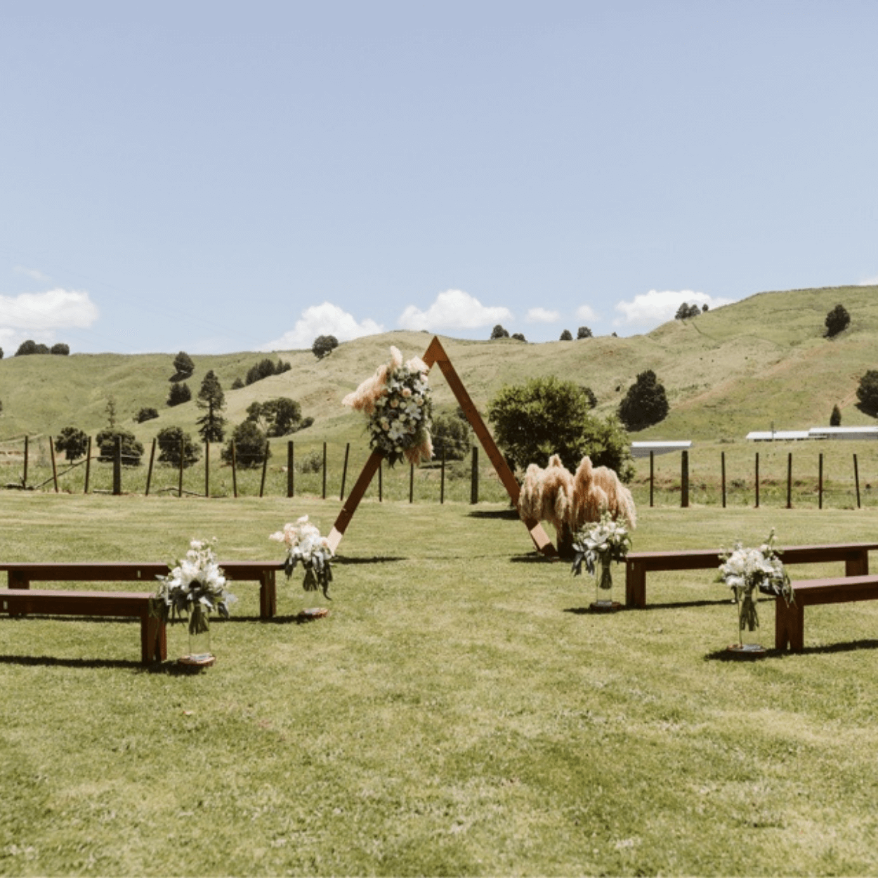 Wedding arch - Triangular (wood)