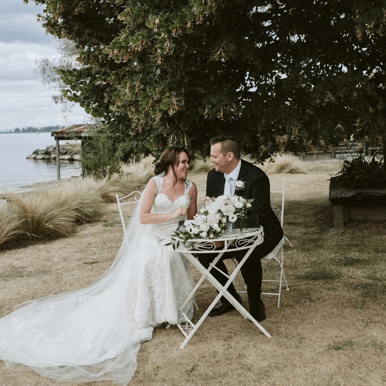 Registry table w/ 2 chairs; olive leaf - whitewash