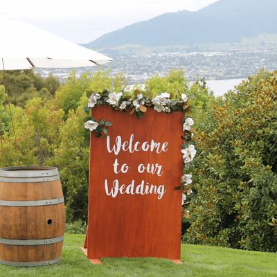 Sign - Welcome to our wedding (freestanding)
