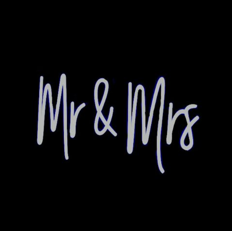 Neon Sign - Mr and Mrs