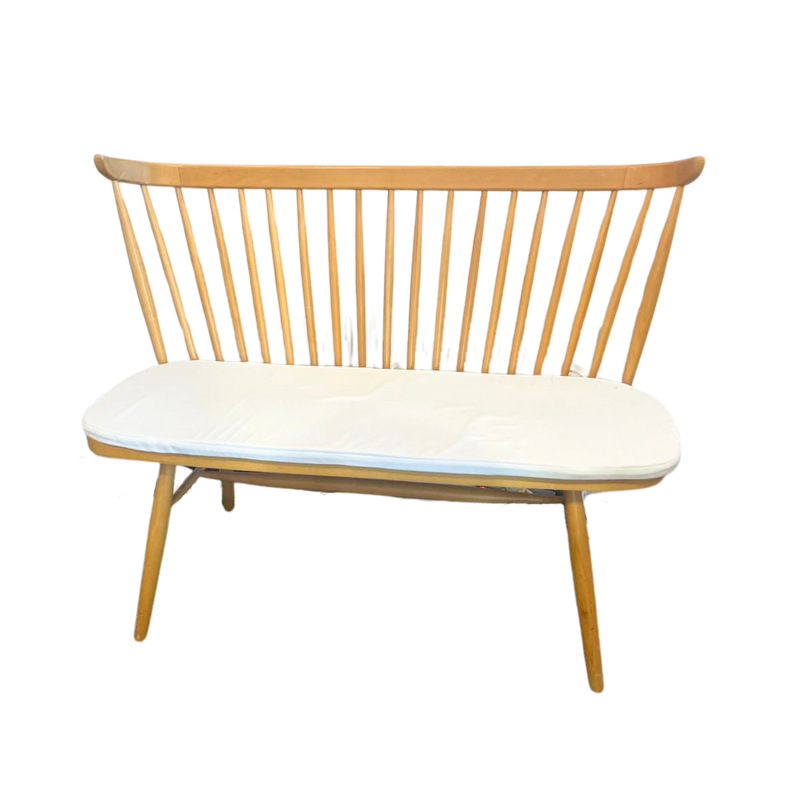 Bench seat - spindle back natural wood