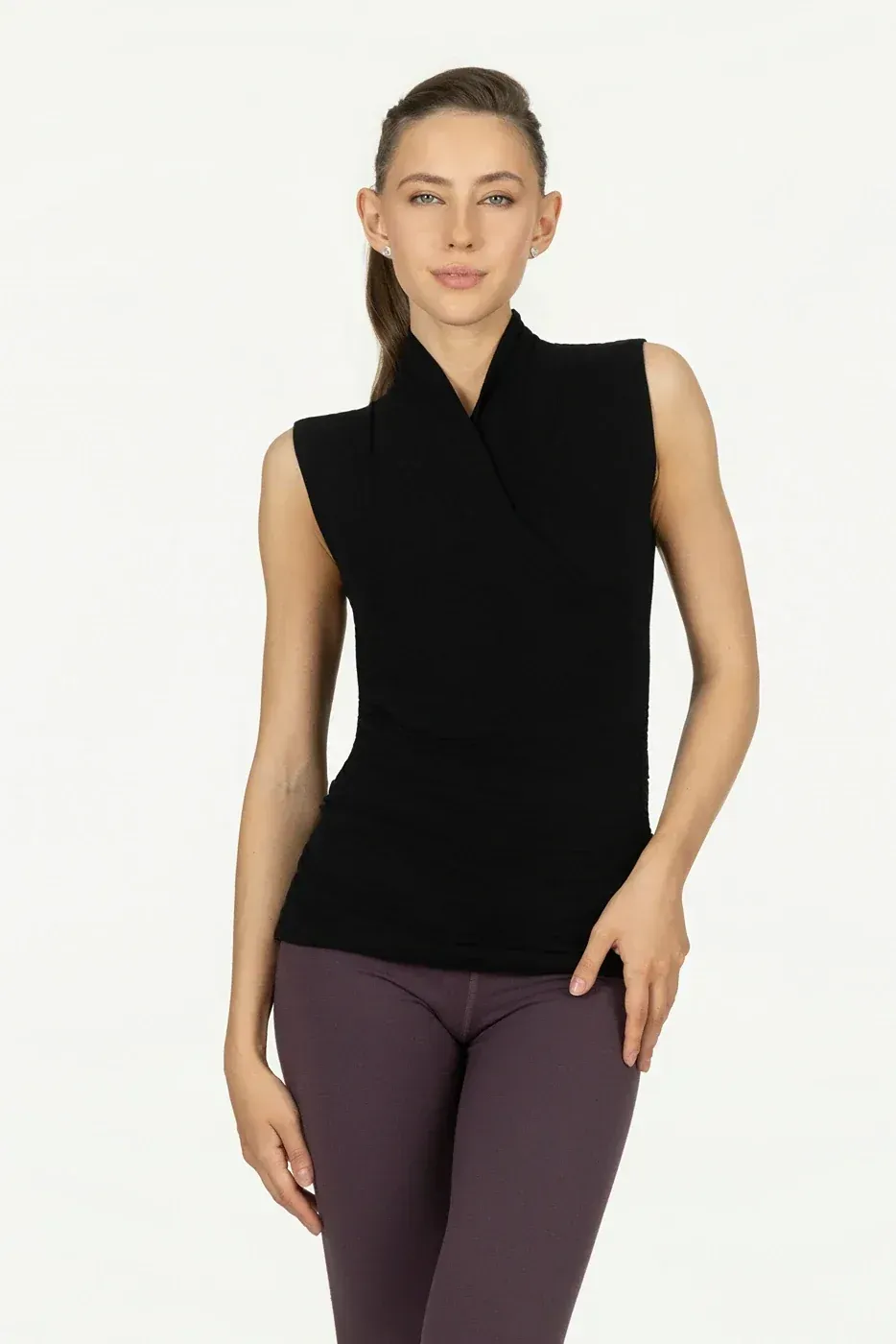 Good Karma Yoga Top - Onyx Black (L) Good Karma Yoga Top - Onyx Black (L)