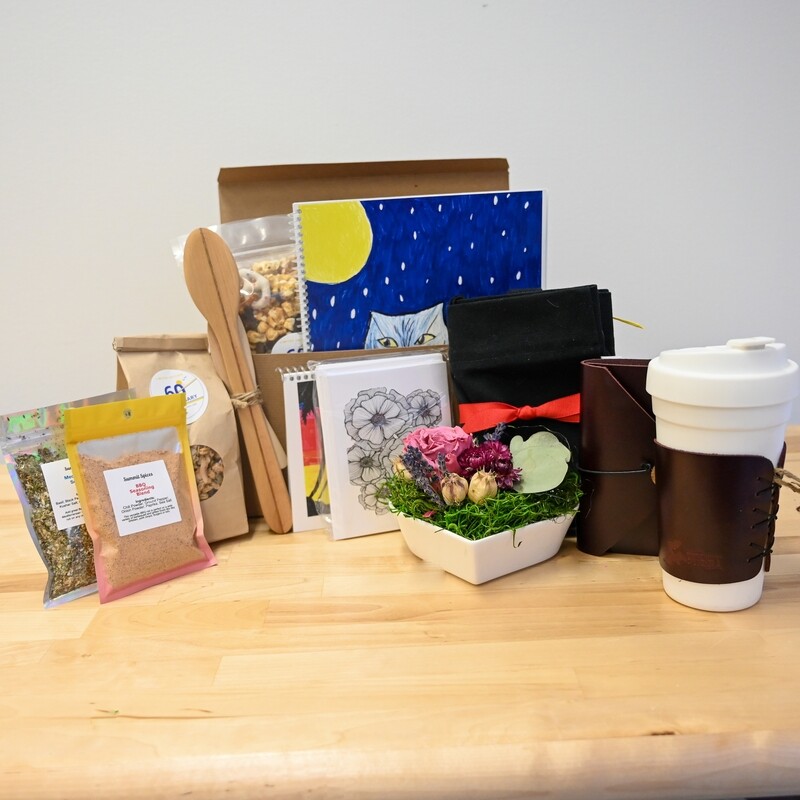 Summit Gift Box