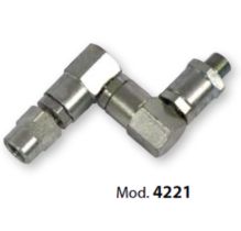 Raccord articulé triple