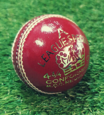 AJ League Special Junior Cricket Ball - 4.75ozs (Red)