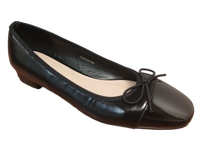 Pierre Cardin | Melisse Court Shoes | Black