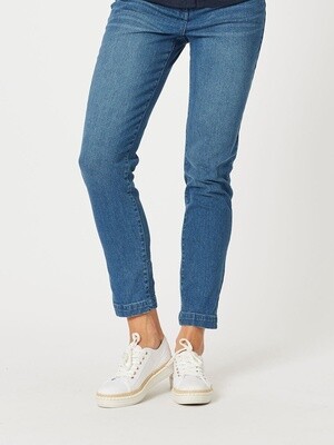 Gordon Smith | Slim leg Miracle Jeans | Washed Denim
