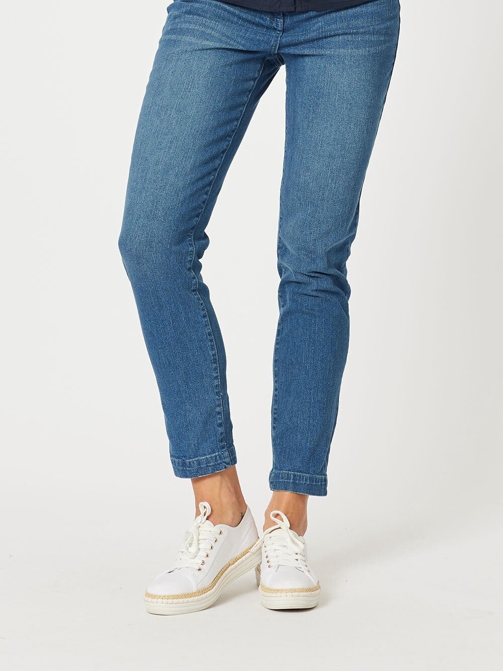 Gordon Smith | Slim leg Miracle Jeans | Washed Denim, Size: 10