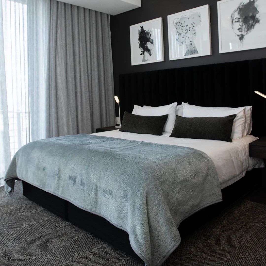 Aranda | Belfiore Hotel Blanket | Dove, Size: Queen - 220 X 240 Cm