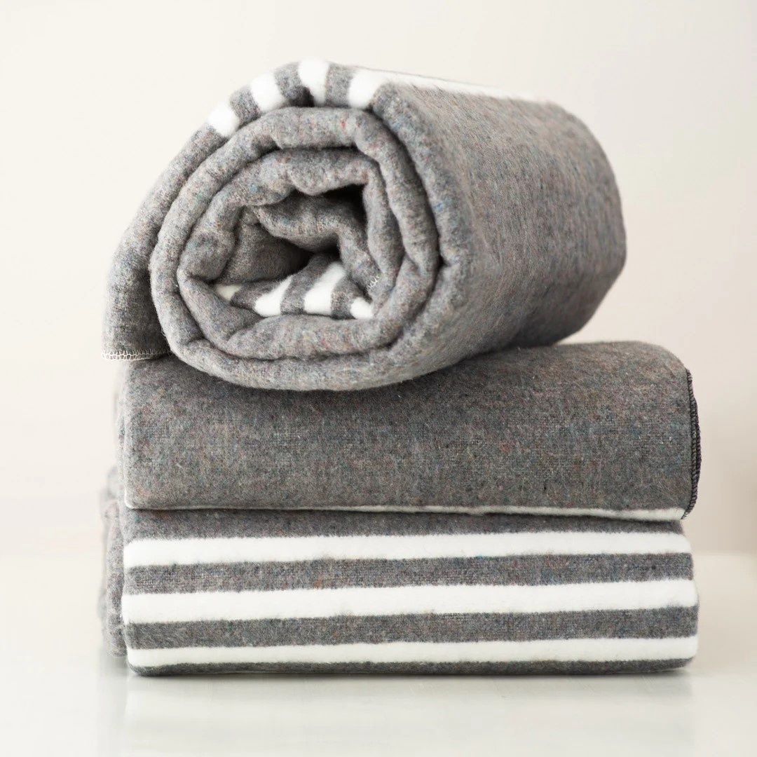 Aranda | Grey Boxer Blanket, Size: 150 x 200