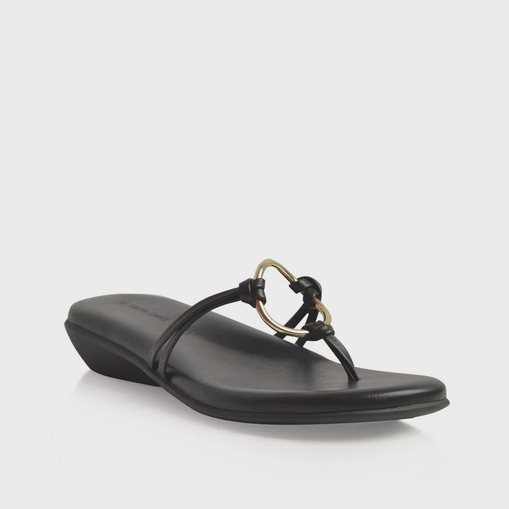 Green Cross | O-ring Trim Thong Sandal | Black, Size: 5