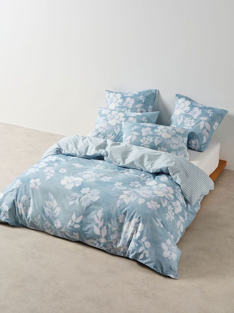 Linen House | Kayla Duvet Cover Set | Hydrangea, Size: Three Quarter – 150x200cm