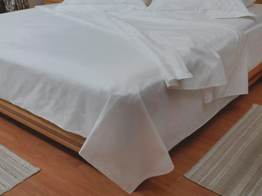 Dreyer Linen | 200 Thread Count Flat Sheet | White
