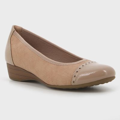 Hush Puppies | Soft Rishon Low Wedge | Sand