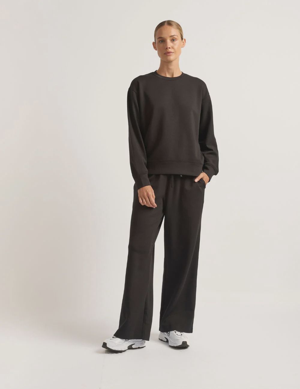 Boody | Women's Bamboo Tech Fleece  Straight Leg Sweat Pants | Black, Size: S