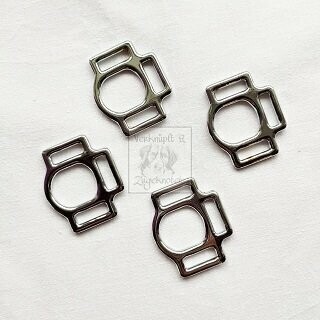 Halfterquadrate 20 mm, Material: Zinklegierung / Verchromt mit 3 Ösen